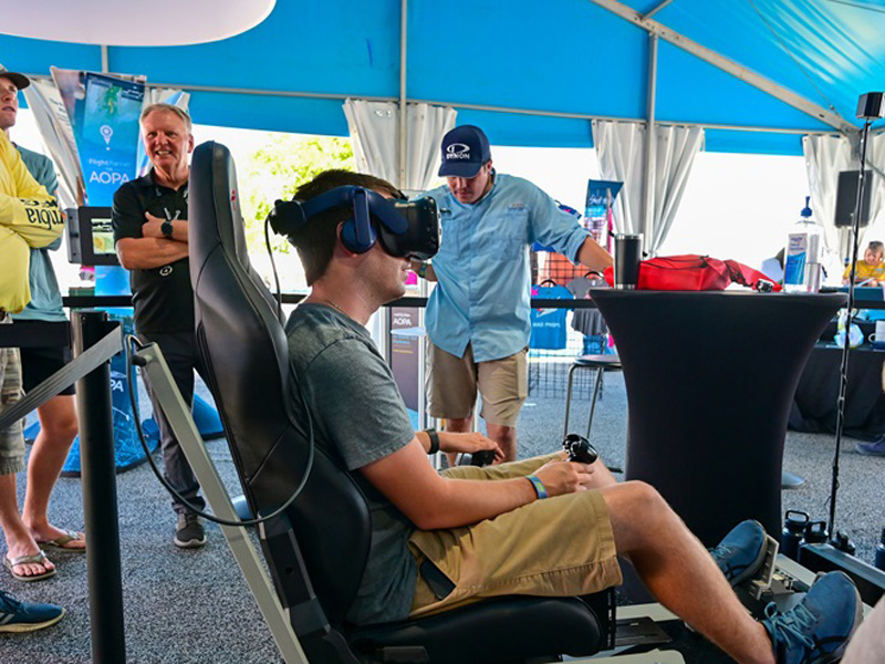 True Course Simulations Challenges Pilots At Eaa Airventure