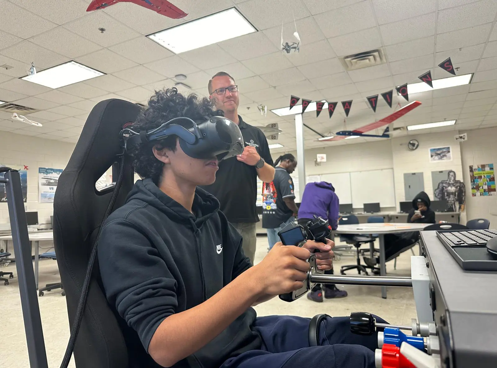 Guiding Careers with VR Flight Simulators